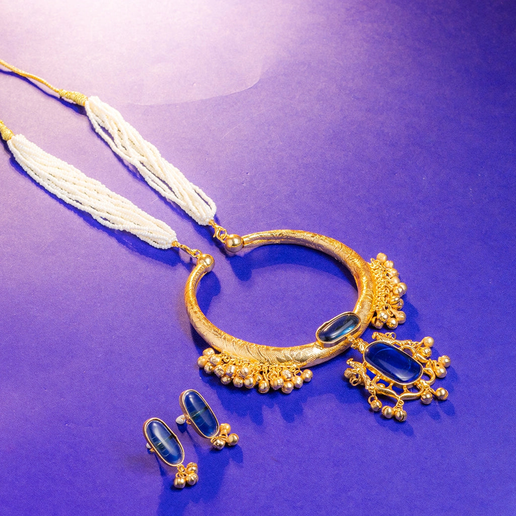 Sapphire Crescent Pearl Necklace Set