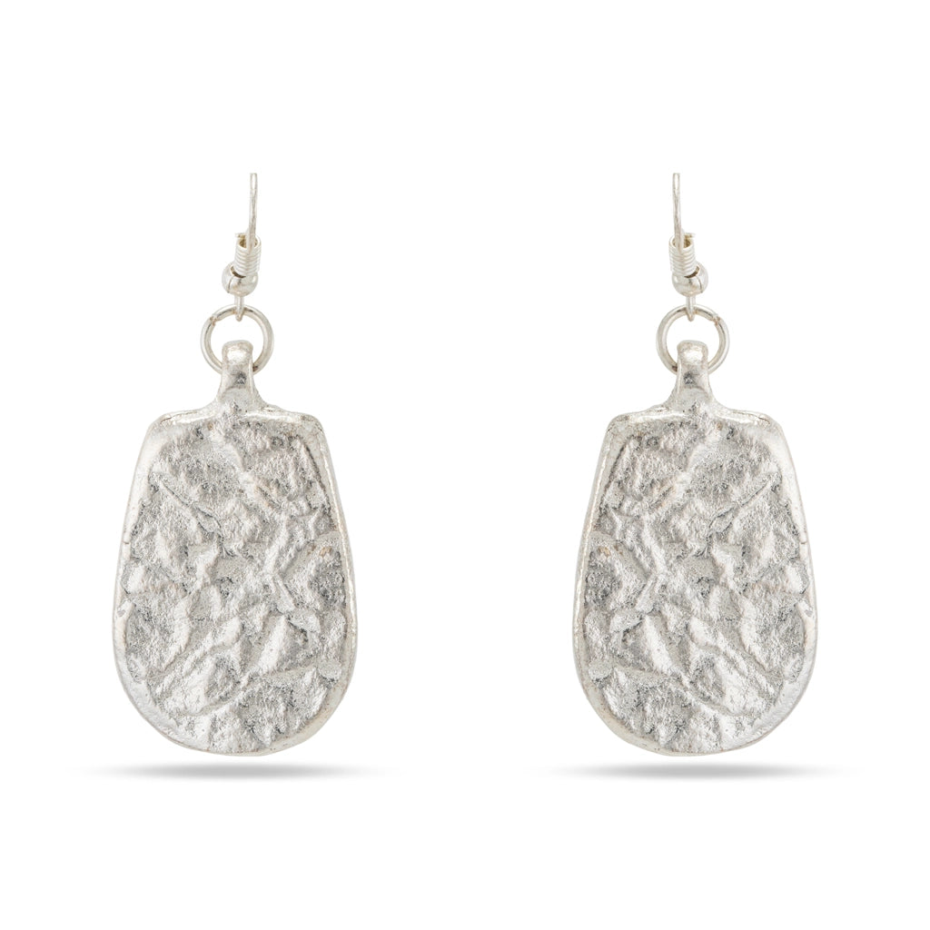 Rajvi Shila Silver Necklace