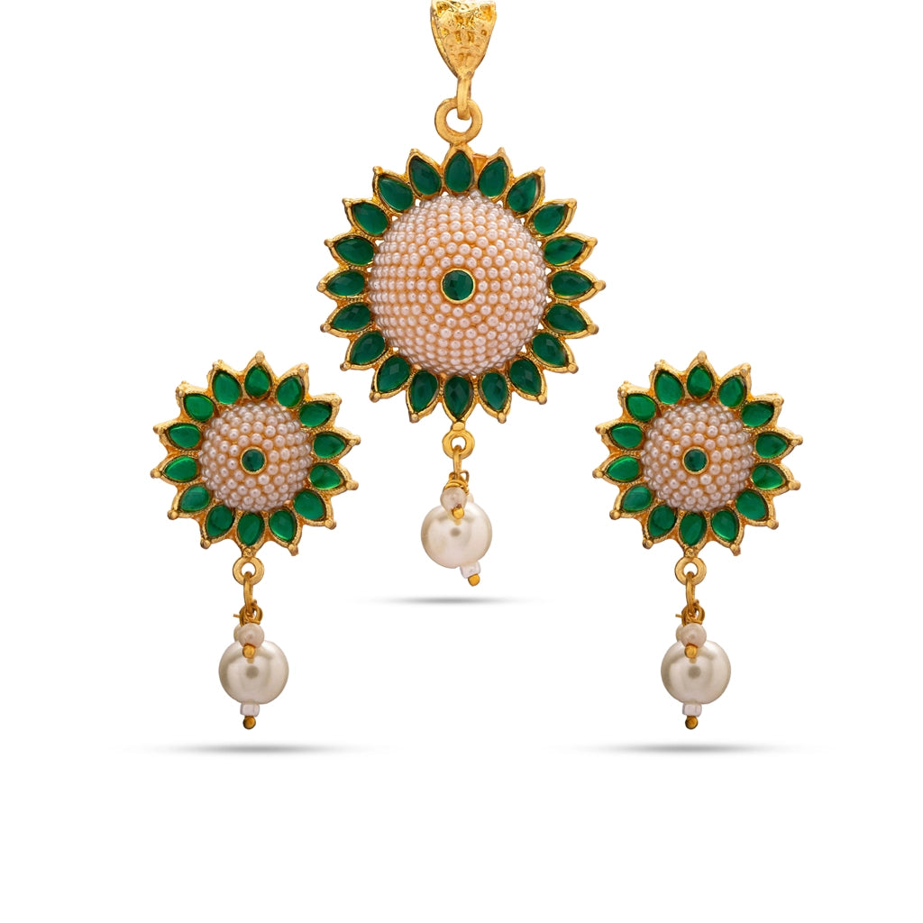 Rajkumari Pearl Bloom Pendant Set