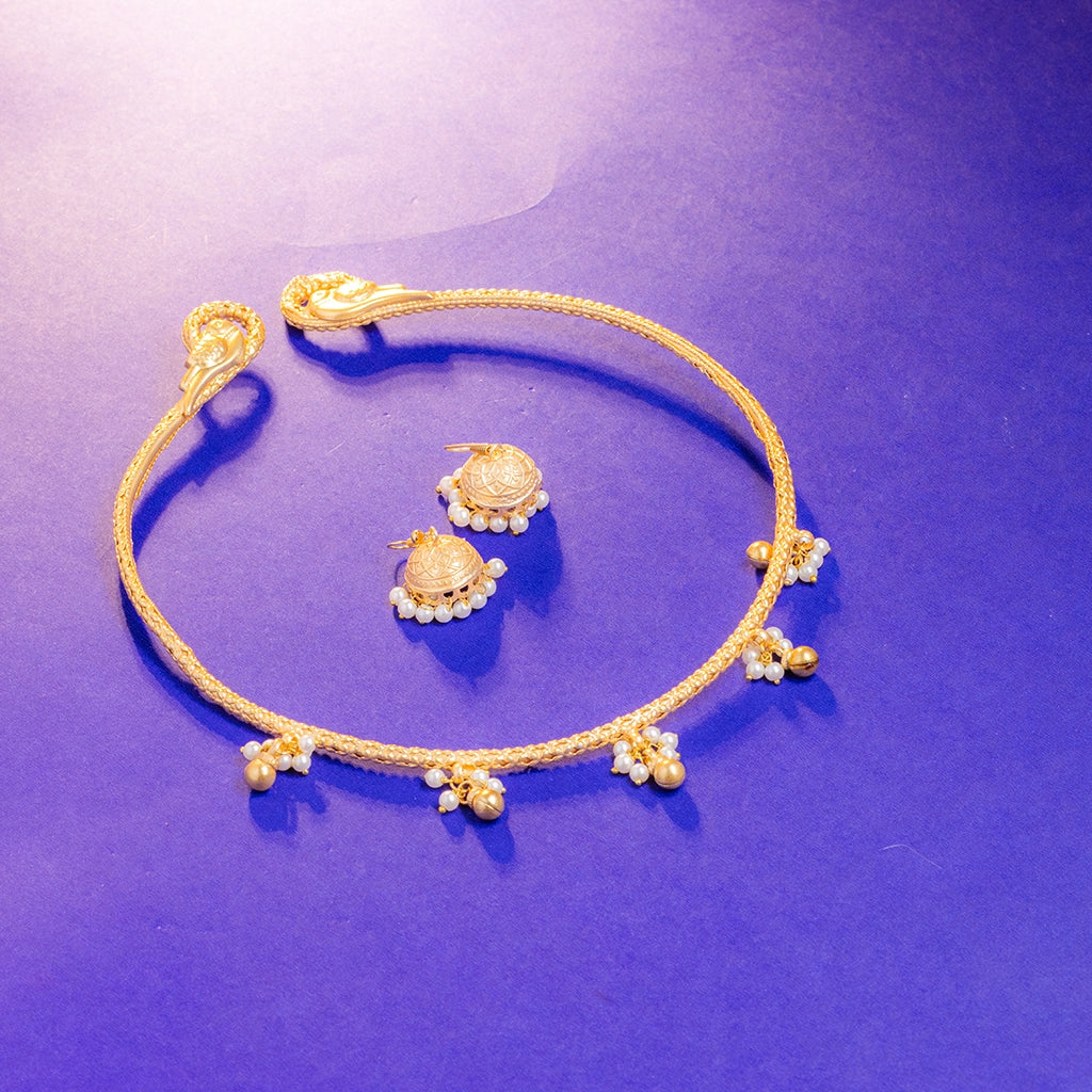 Golden Pearl Charm Choker Set
