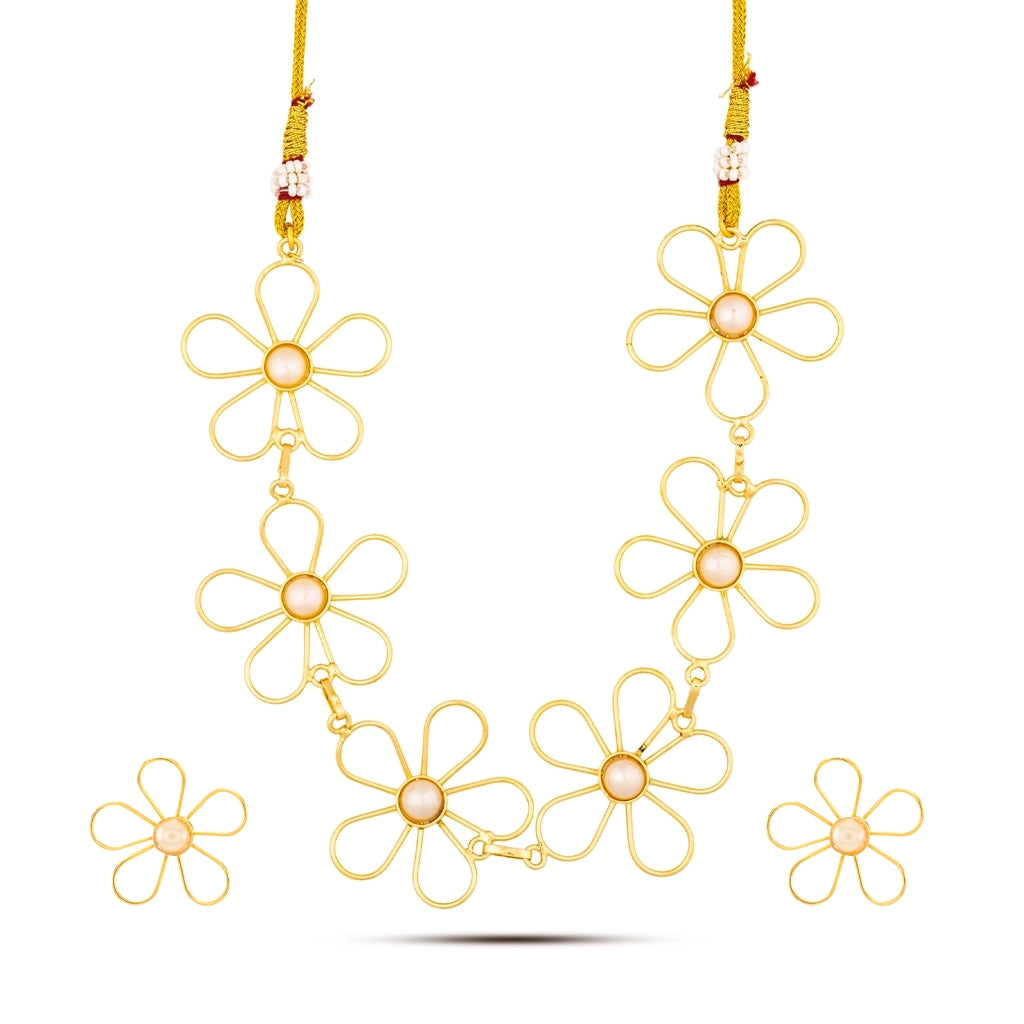Pearl Bloom Necklace Set