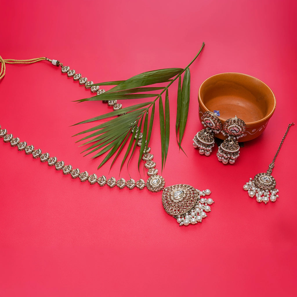 Heirloom Kundan Bridal Set