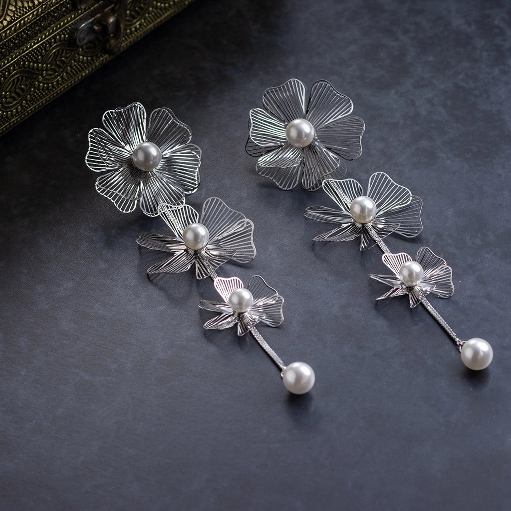 Celestia Bloom Pearl Drops Silver