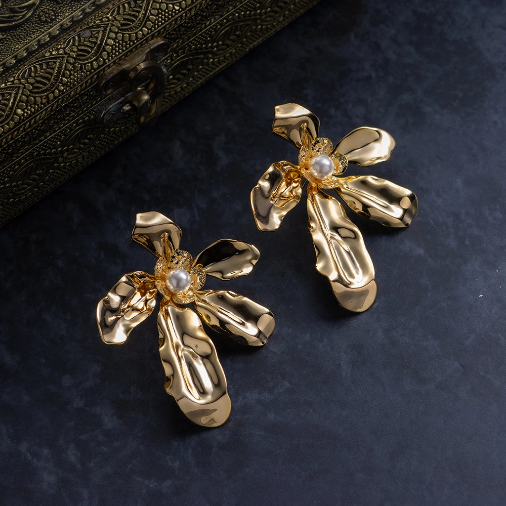 Aurora Bloom Pearl Studs