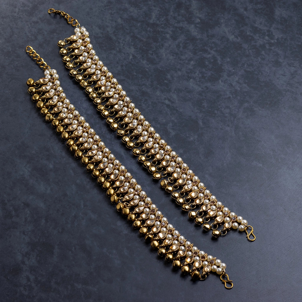 Noor-E-Jahan Pearl Ghungroo Kundan Anklets