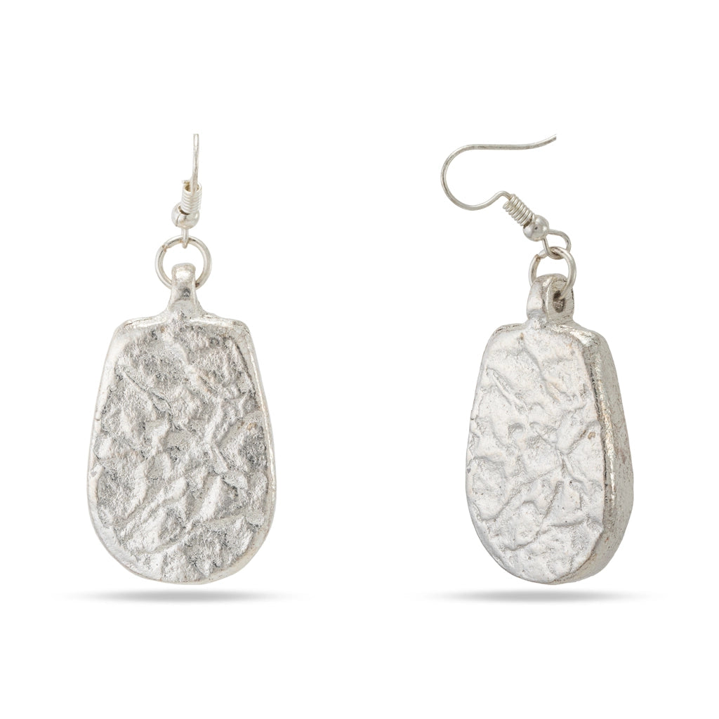 Rajvi Shila Silver Necklace