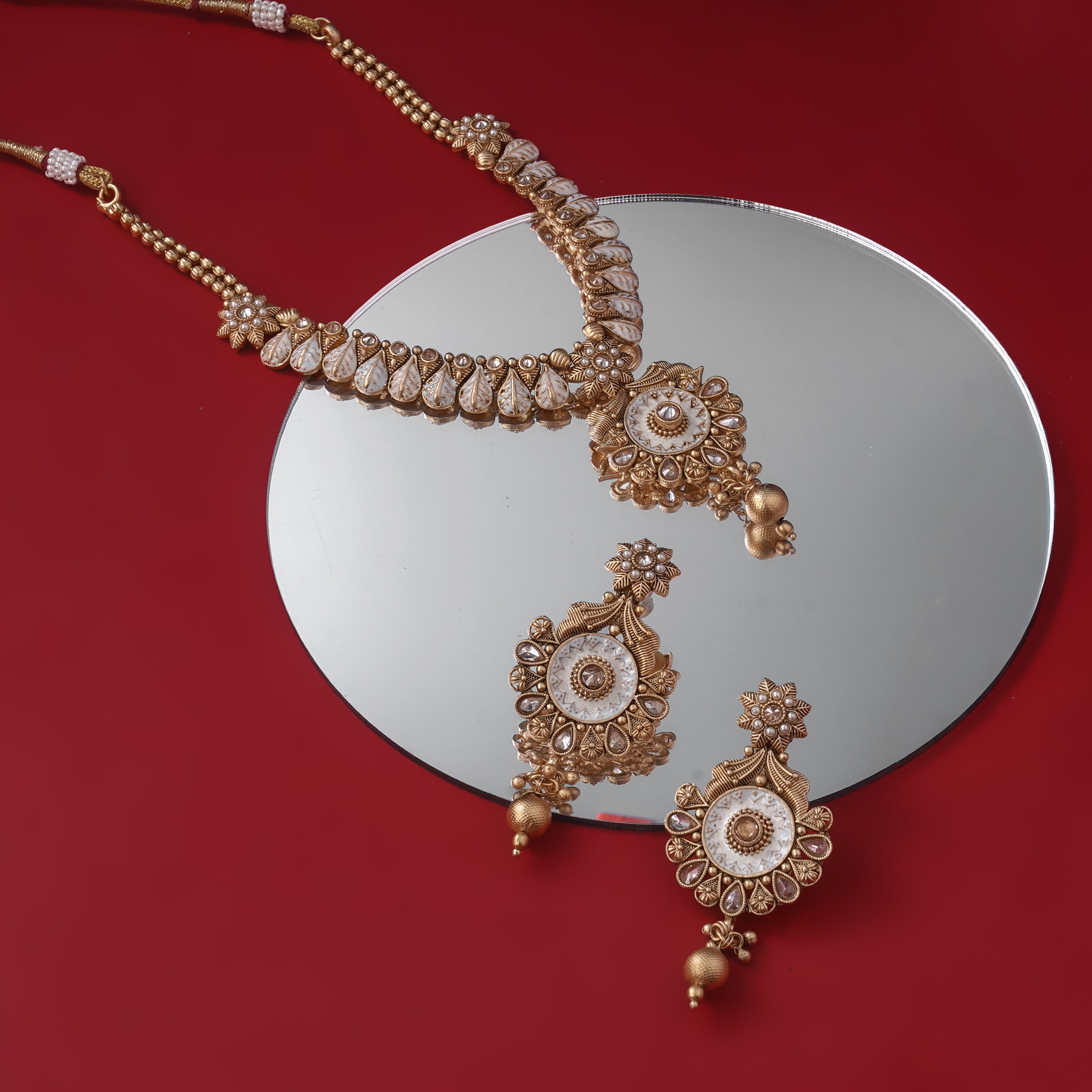 Mehrasa Antique Medallion Necklace Set