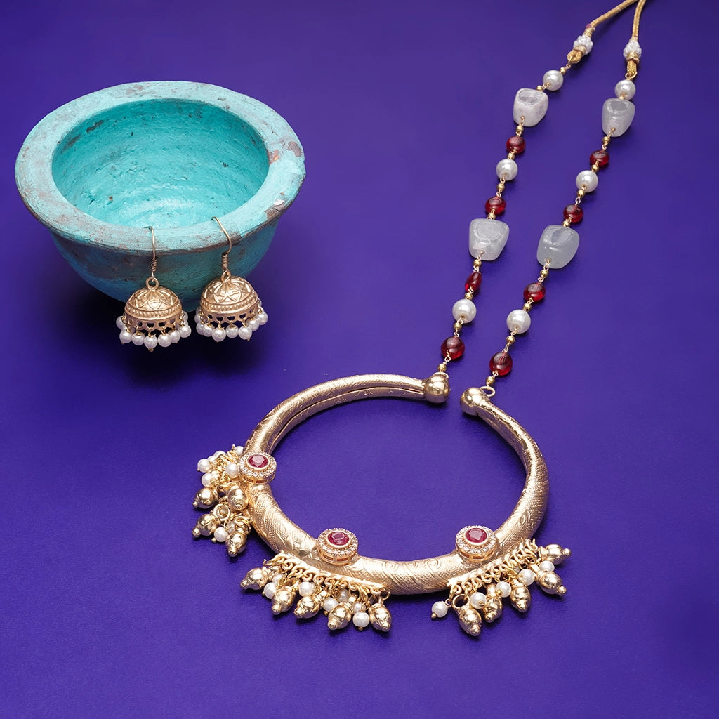Rajwadi Ruby Crescent Choker