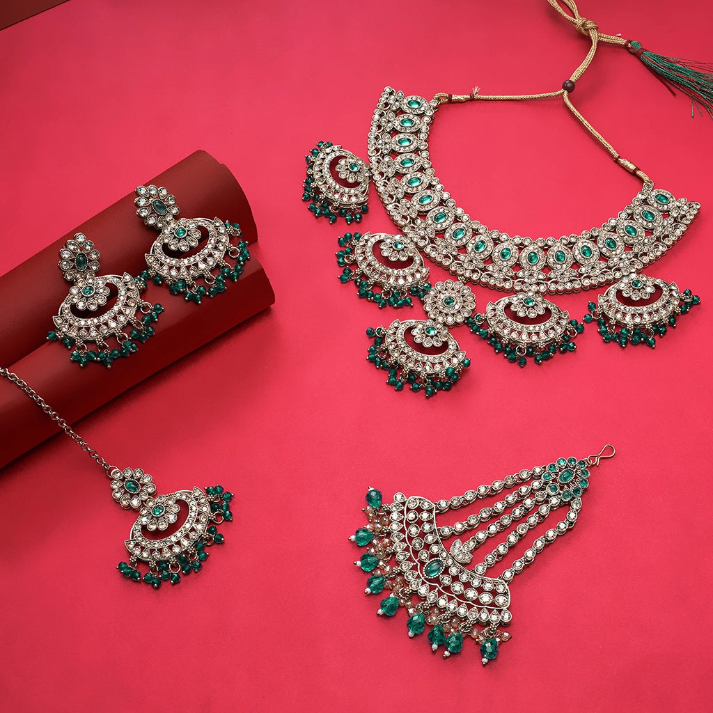 Emerald Regal Bridal Jewellery Set