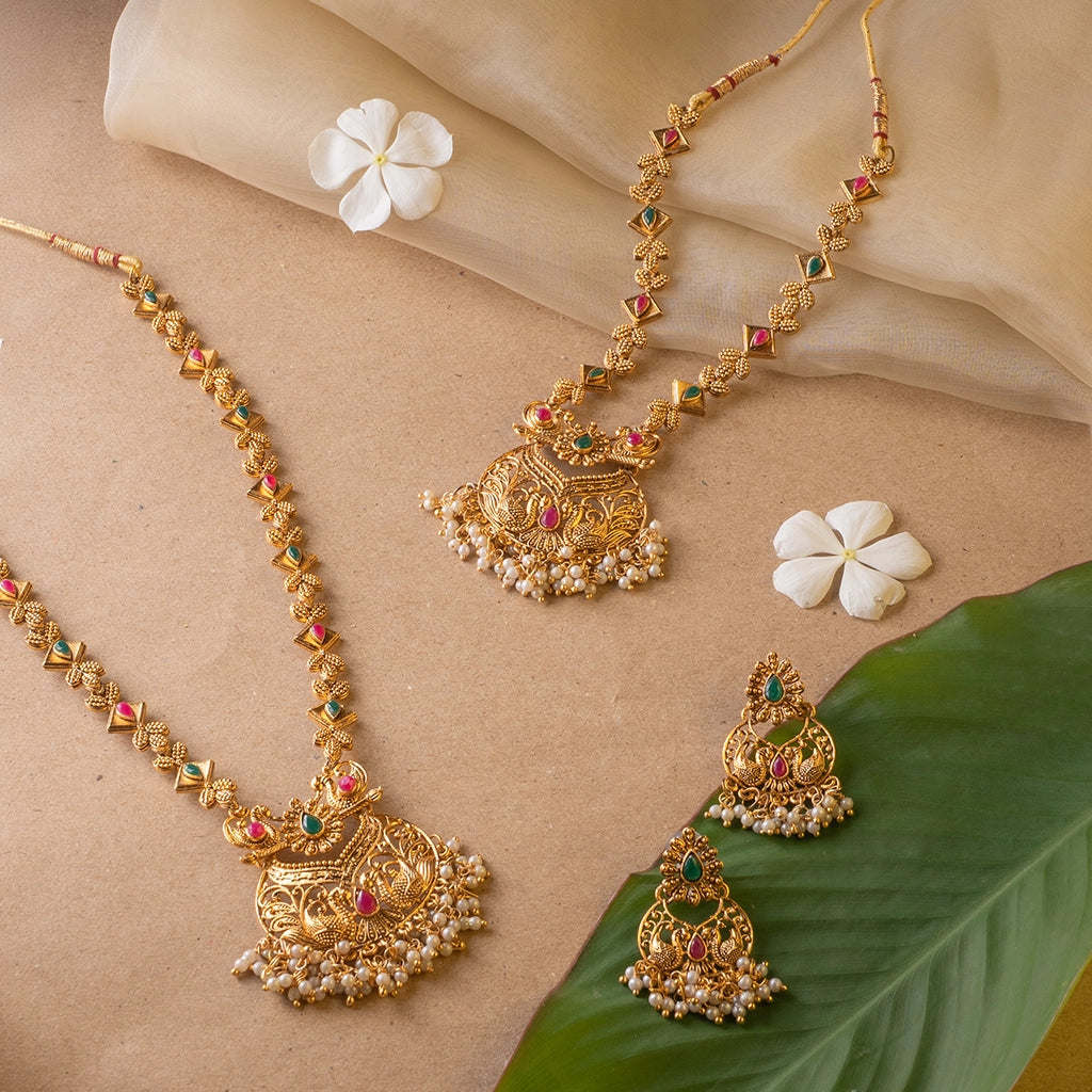 Pearl & Gemstone Necklace Set