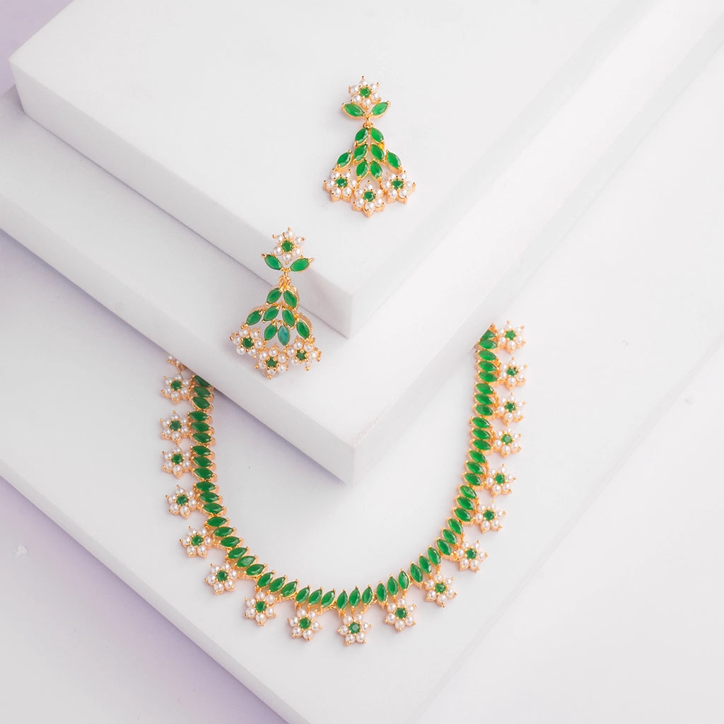 Emerald Vanya Floral Necklace Set