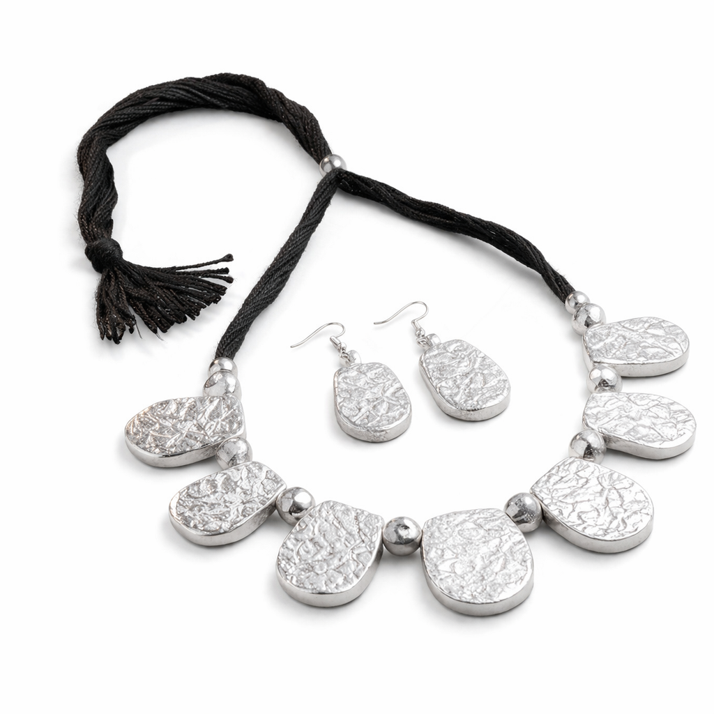 Rajvi Shila Silver Necklace
