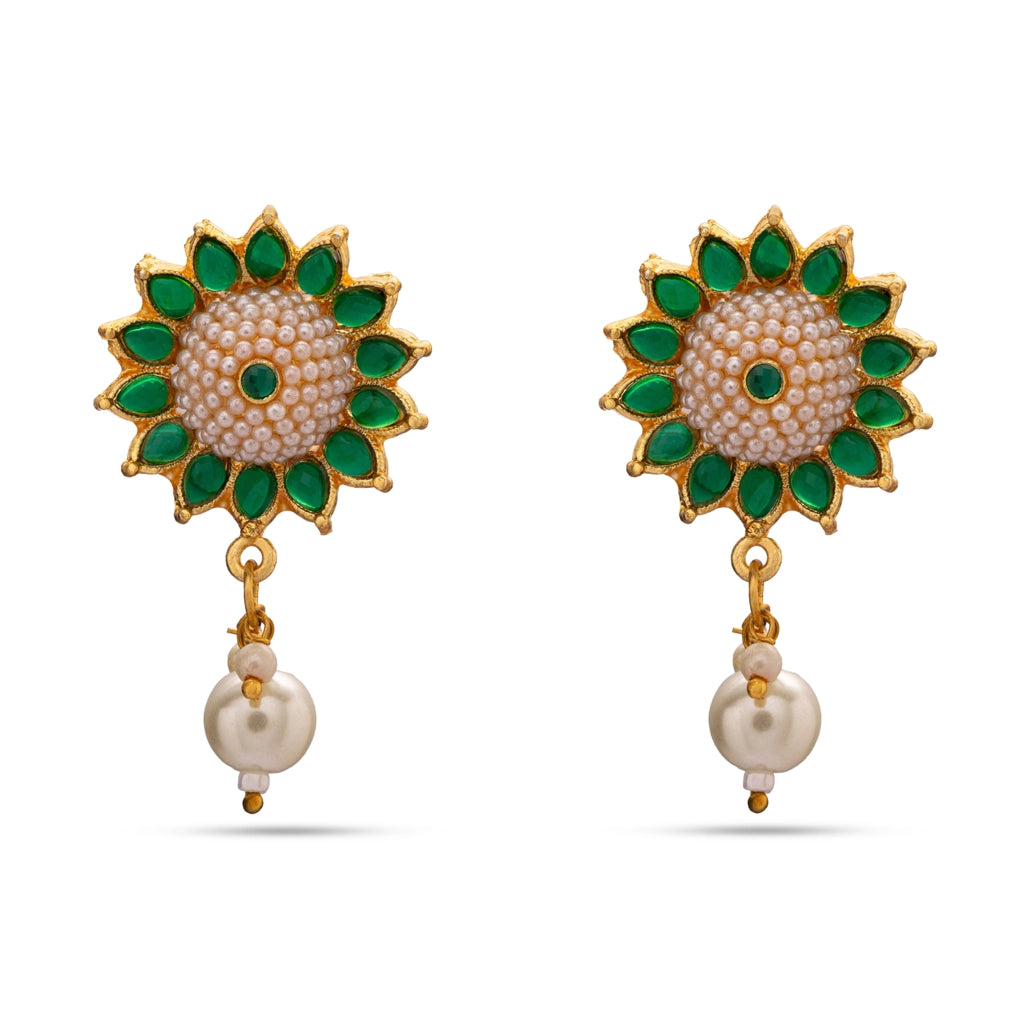 Rajkumari Pearl Bloom Pendant Set