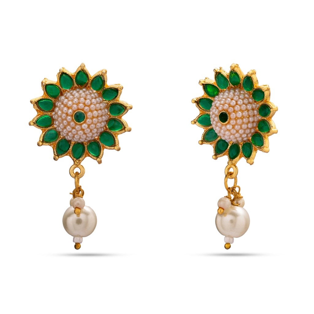 Rajkumari Pearl Bloom Pendant Set